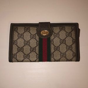 Vintage GUCCI Checkbook Wallet